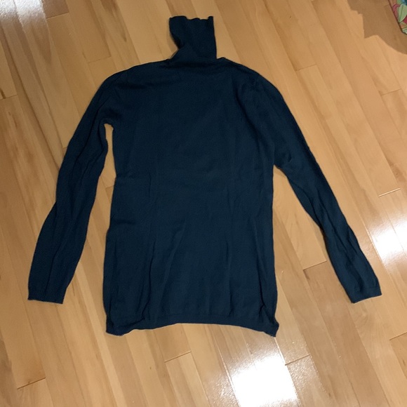✏️MAKE AN OFFER Thyme Maternity Women’s Teal Turtleneck - size L - Picture 10 of 15